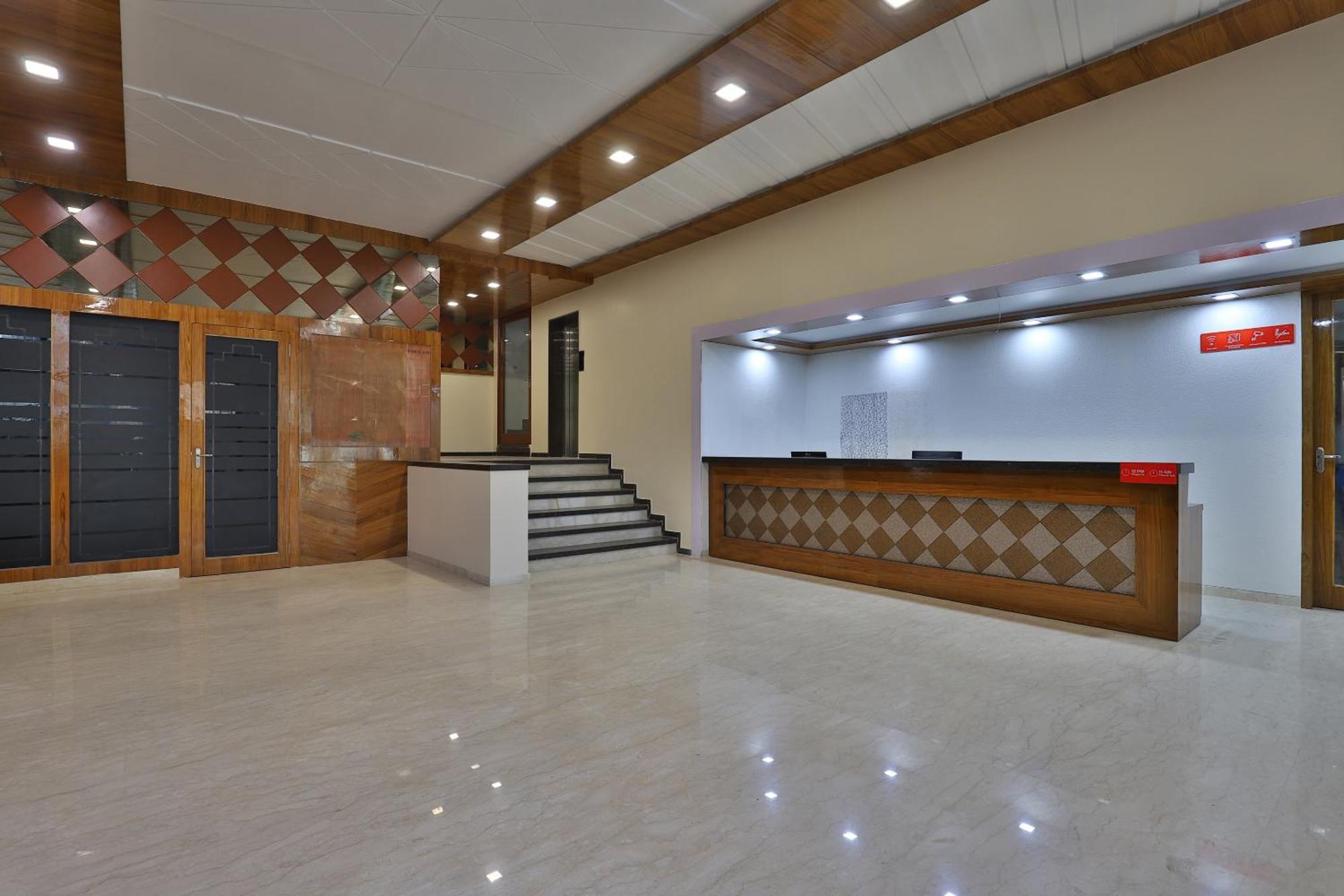 Collection O Hotel Panchsheel Vadodara Extérieur photo
